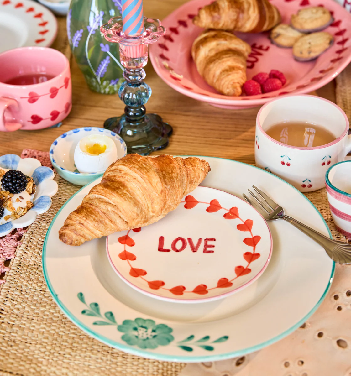 Assiette Love en céramique - Image 3