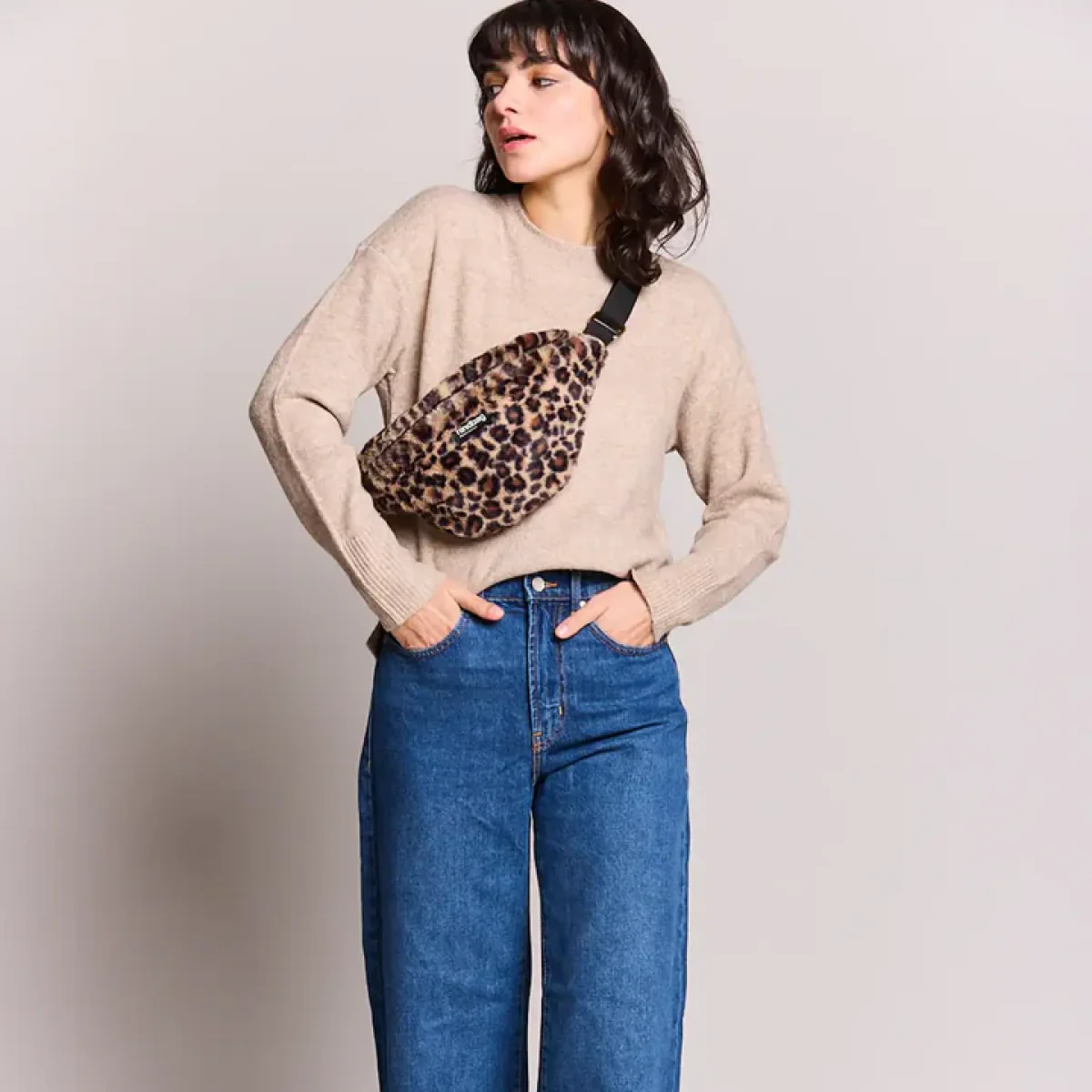 Banane Olivia en fourrure - Léopard - Image 3