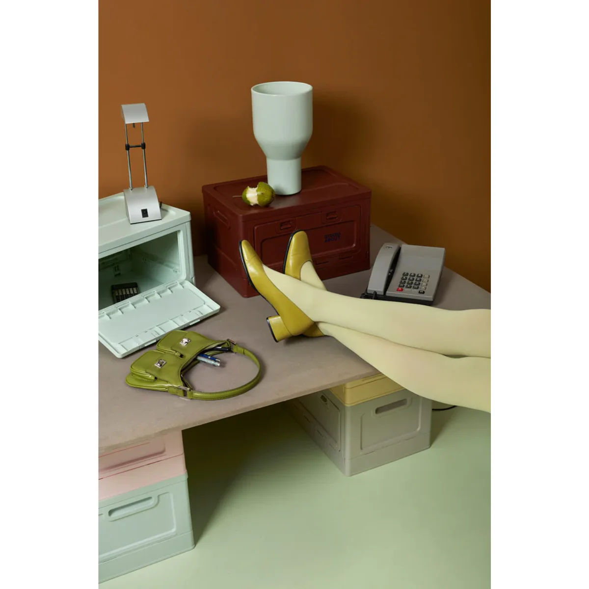 Box Studio About - Light Yellow - Image 8