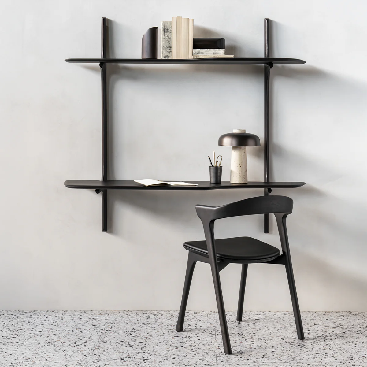 Bureau Mural PI en Acajou Vernis - 140 x 48 x 126 cm - Image 5