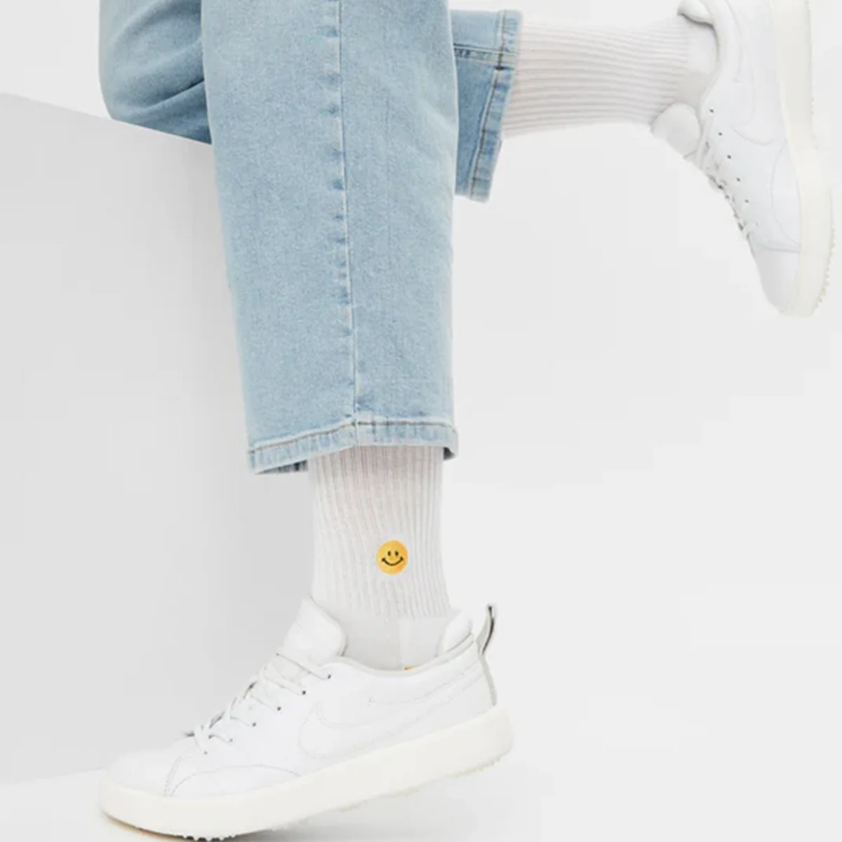 Chaussettes brodées Smiley - Image 3