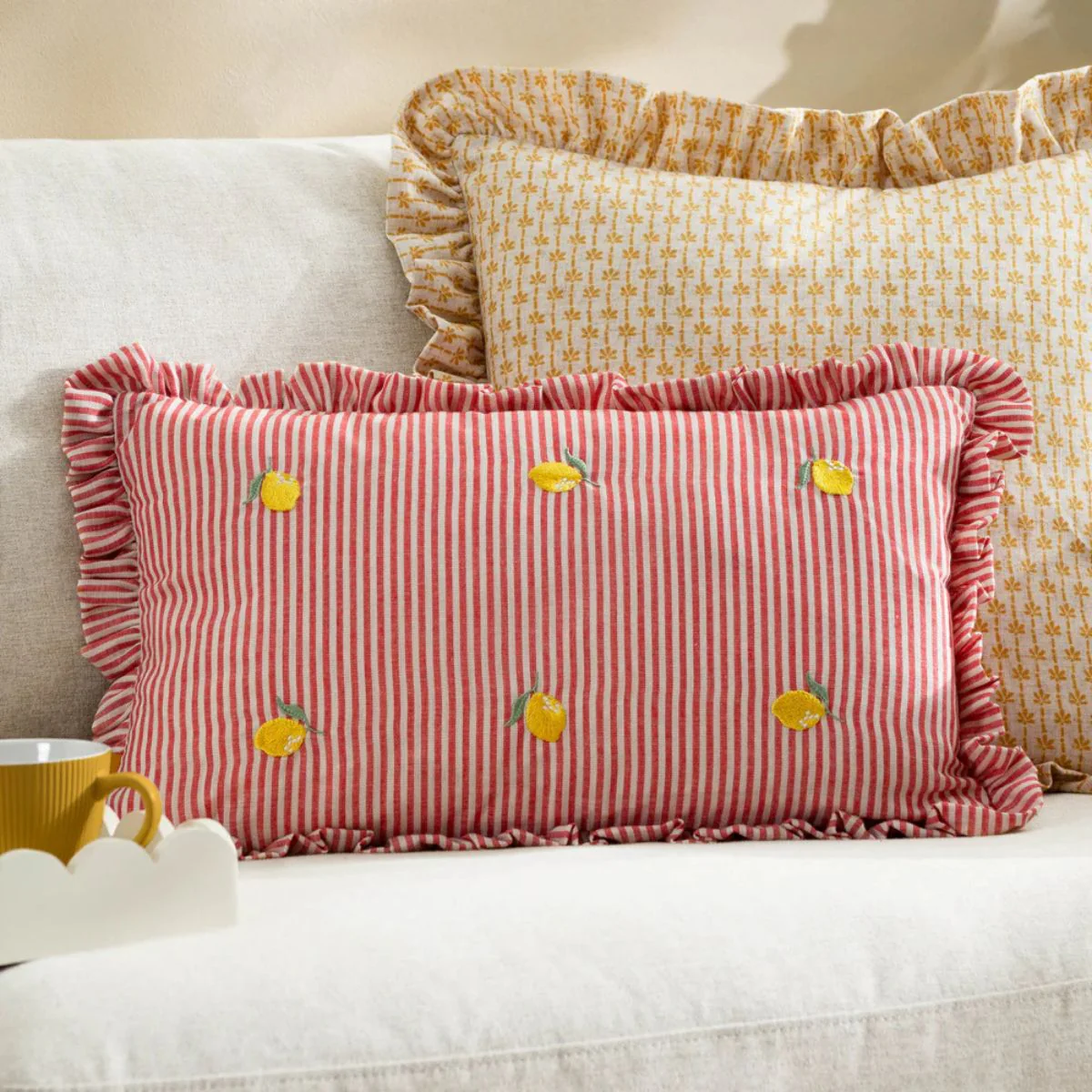 Coussin Les fruités brodé Citrons - 30 x 50 cm - Image 2