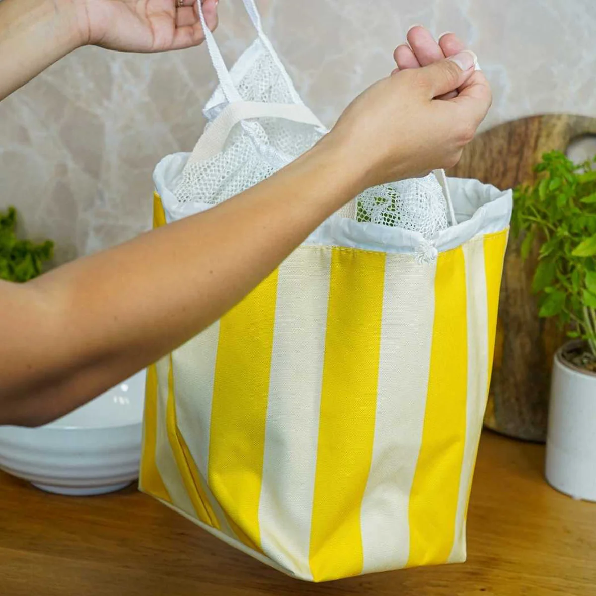 Essoreuse à salade compacte - Jaune - Image 3