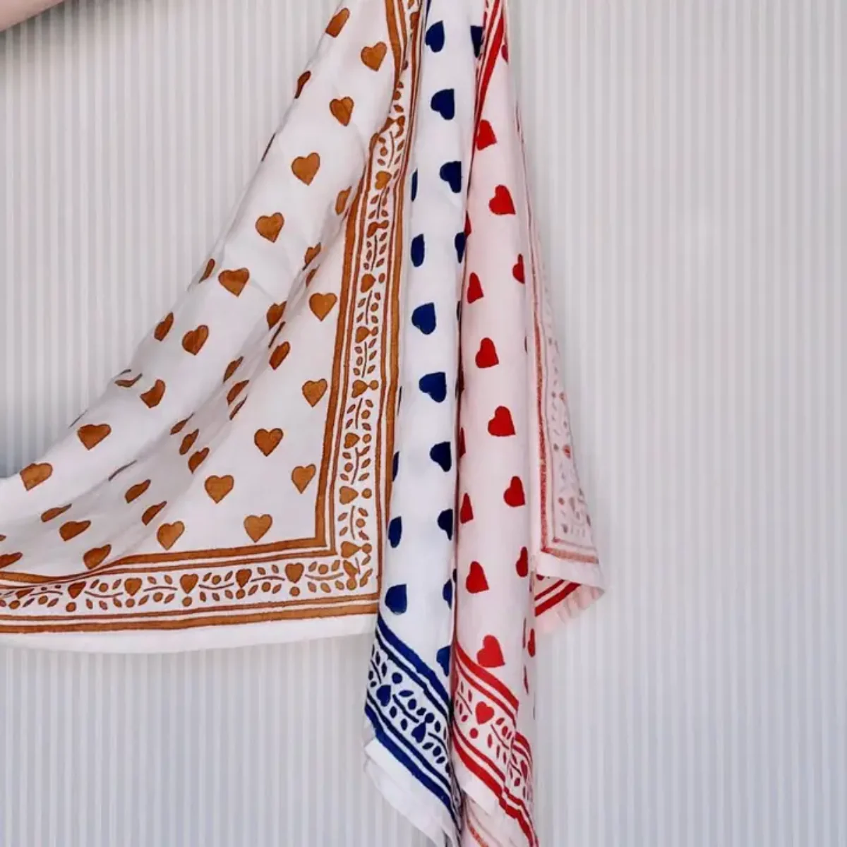 Foulard Adulte Love Lapis 100cm - Image 2