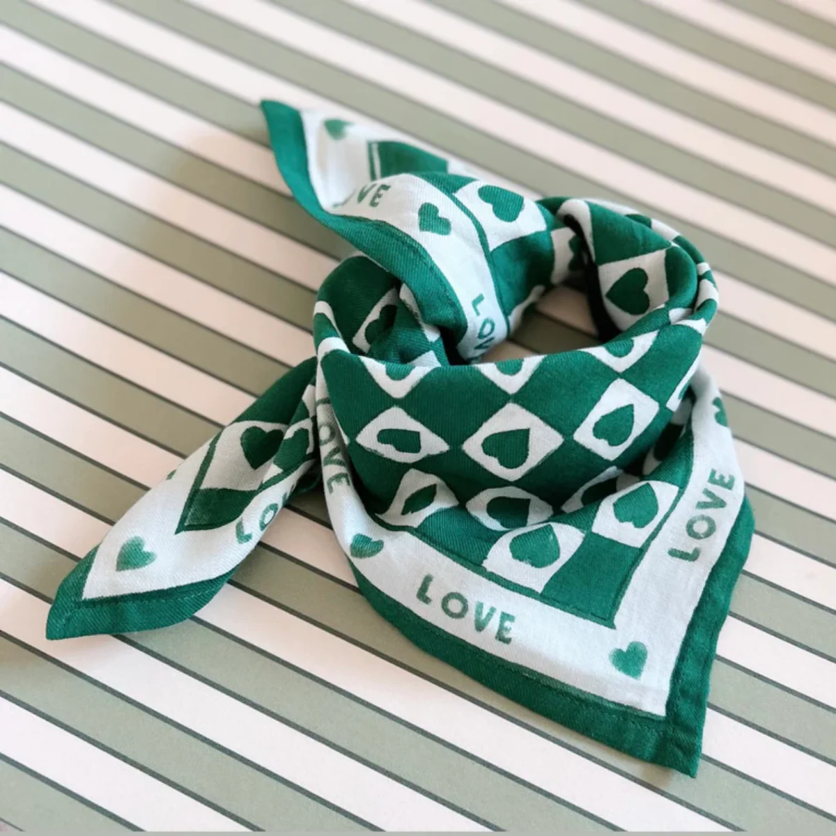 Foulard Coeur Sapin - 50 cm - Image 2