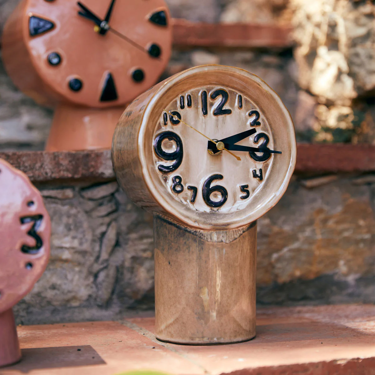 Horloge Rétro en céramique - h 23,5 cm - Crème - Image 3