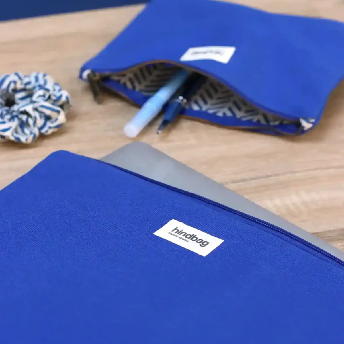 Housse d'ordinateur 15" Ava M Bleu Electrique - Image 2