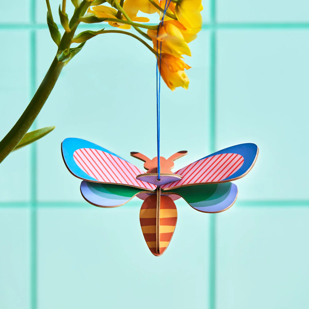 Ornement Porte Bonheur Honey Bee - Image 2