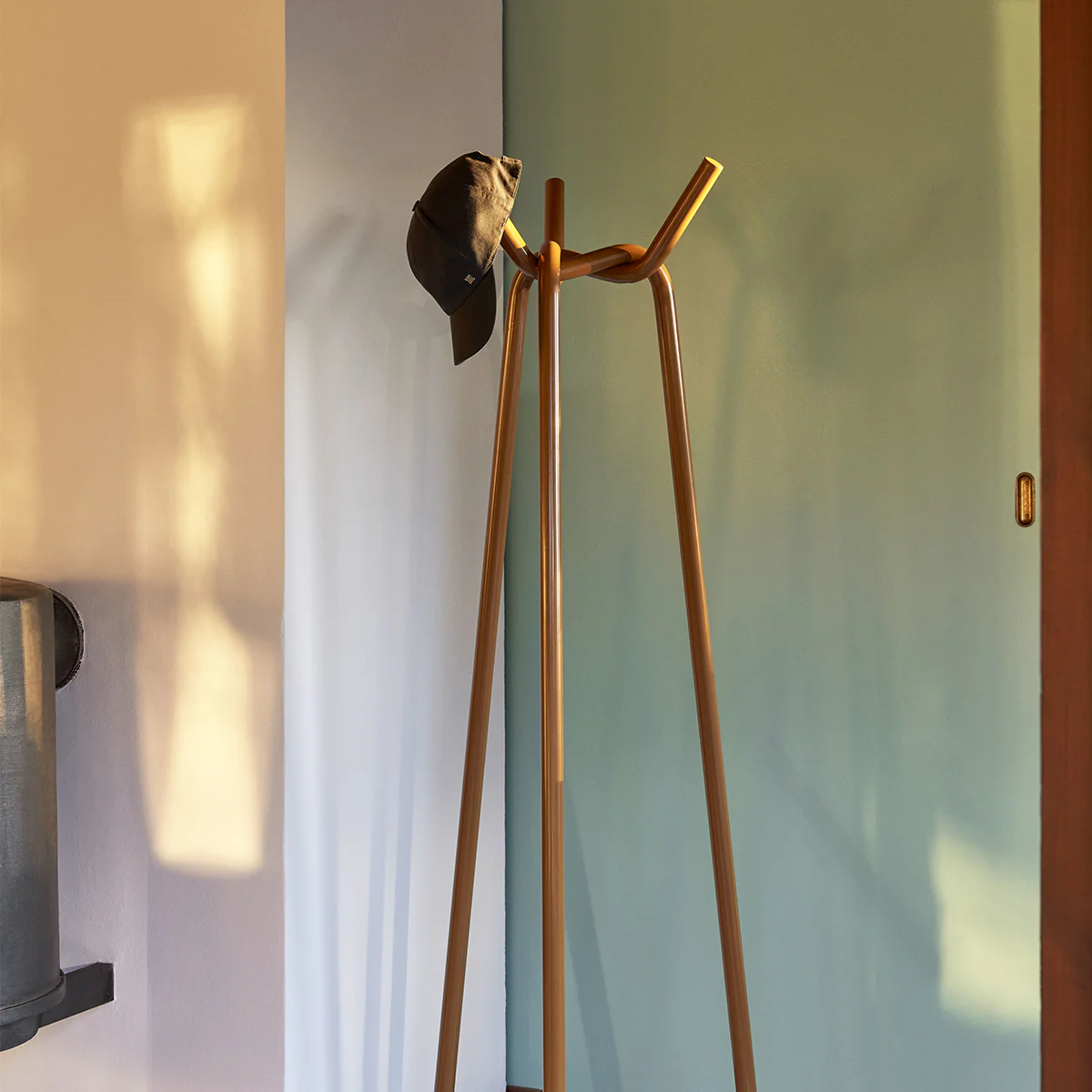 Porte-manteau Knit en acier - Image 3