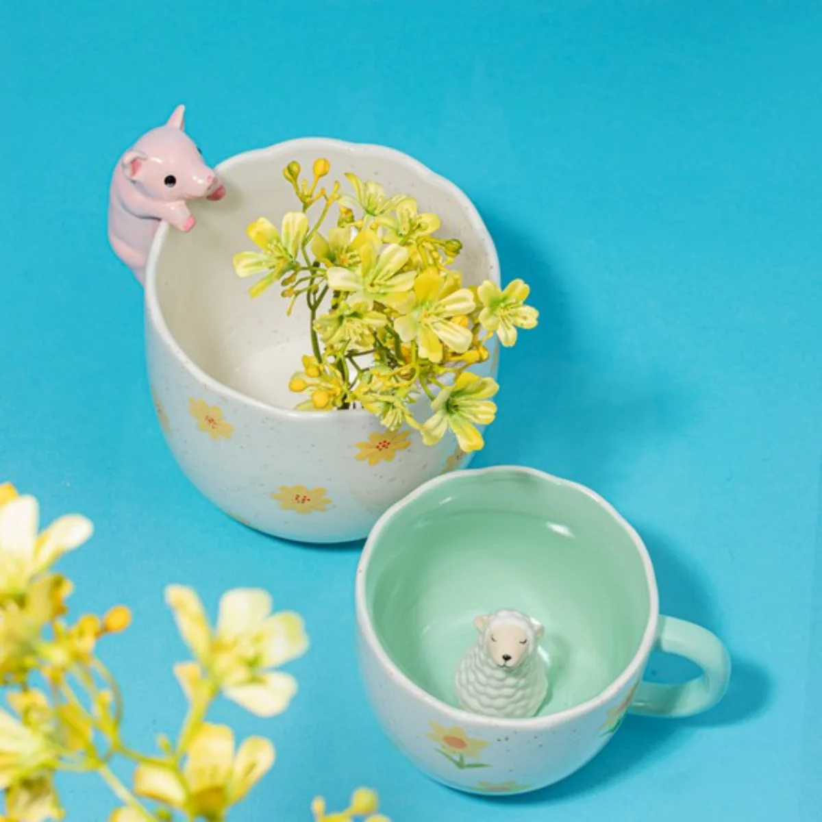 Pot peeking Pig - Image 2