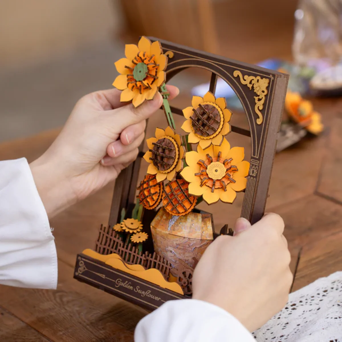 Puzzle 3D - Golden Sunflower - Image 5