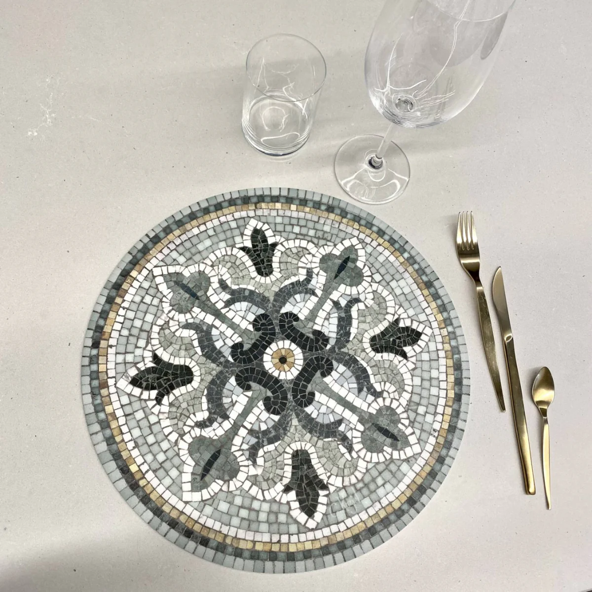 Set de table Vinyle Rond Mosaïque - Amanda - Image 3