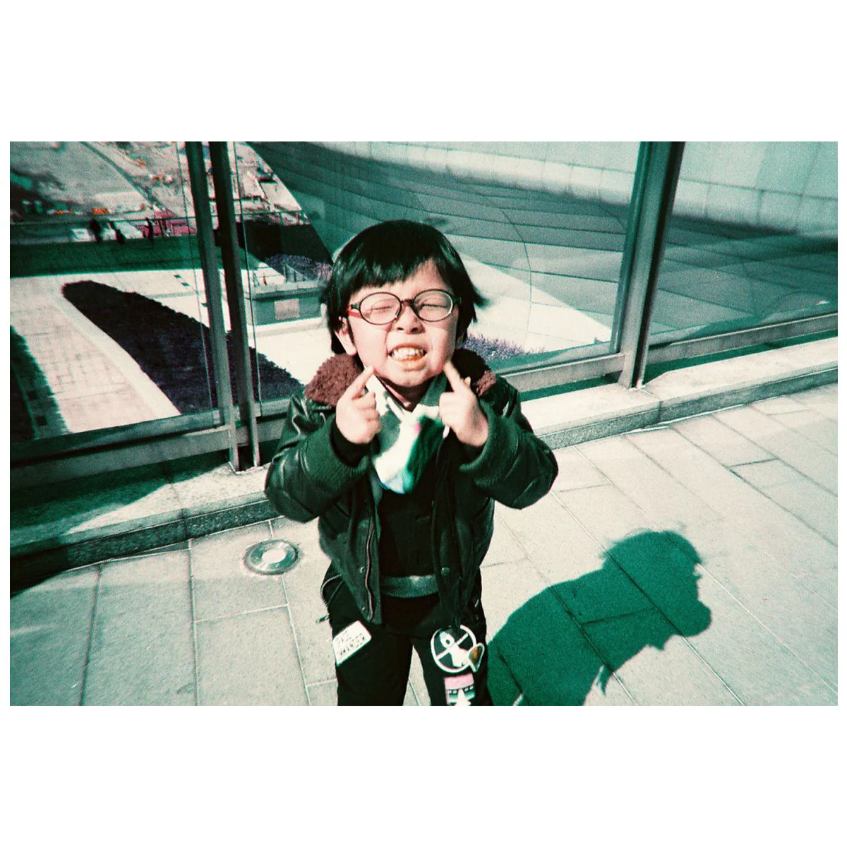 Simple Use Camera LomoChrome Purple - Image 9