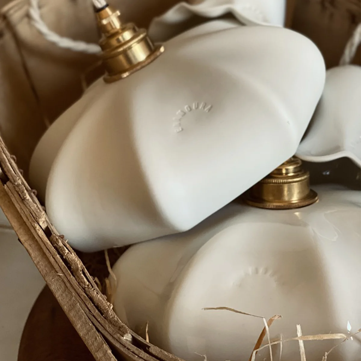 Suspension Maria en porcelaine biscuit - Ø 24 cm - Image 4
