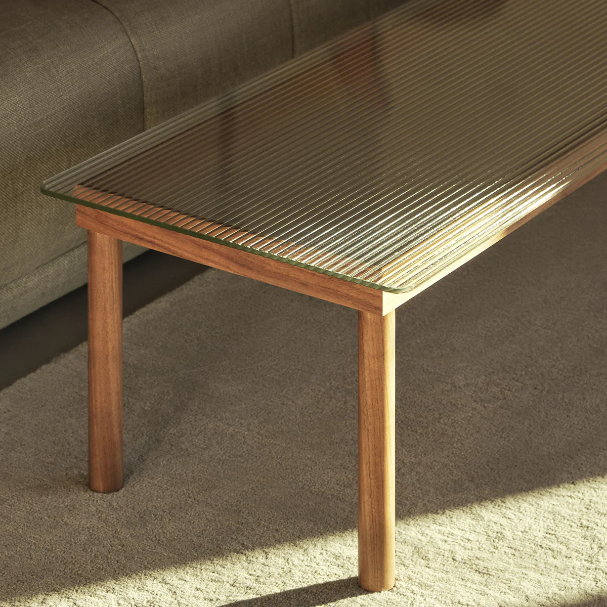 Table basse Kofi Chêne Massif & Verre Clair - l 80 x L 80 x h 36 cm - Image 3