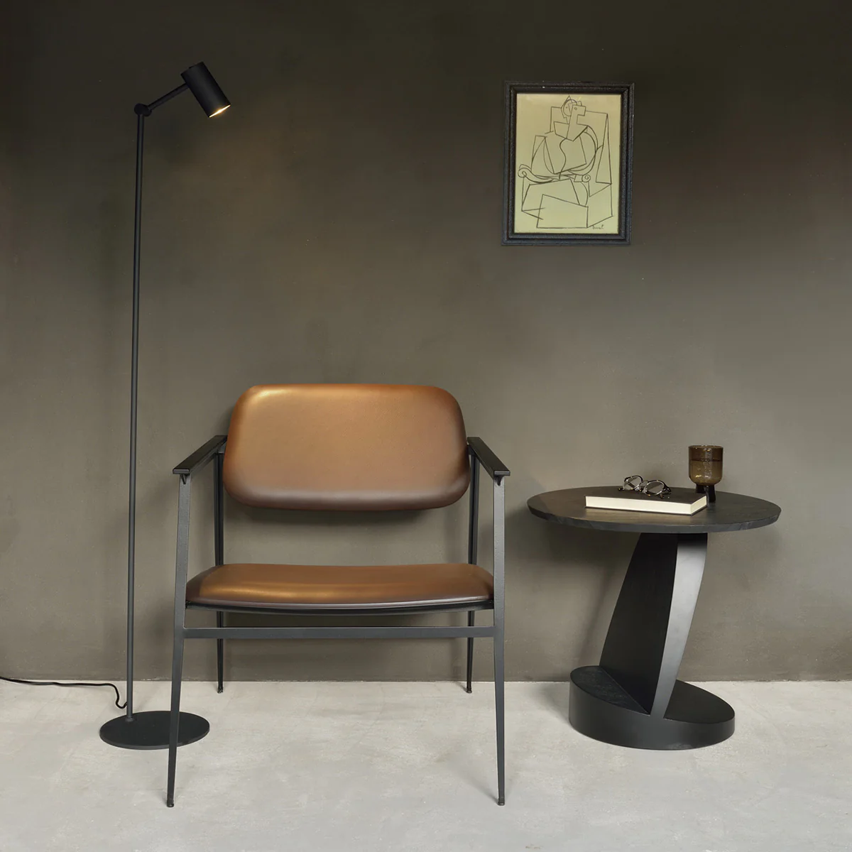 Table d'appoint Oblic en teck noir verni - Ø 52 cm - Image 6
